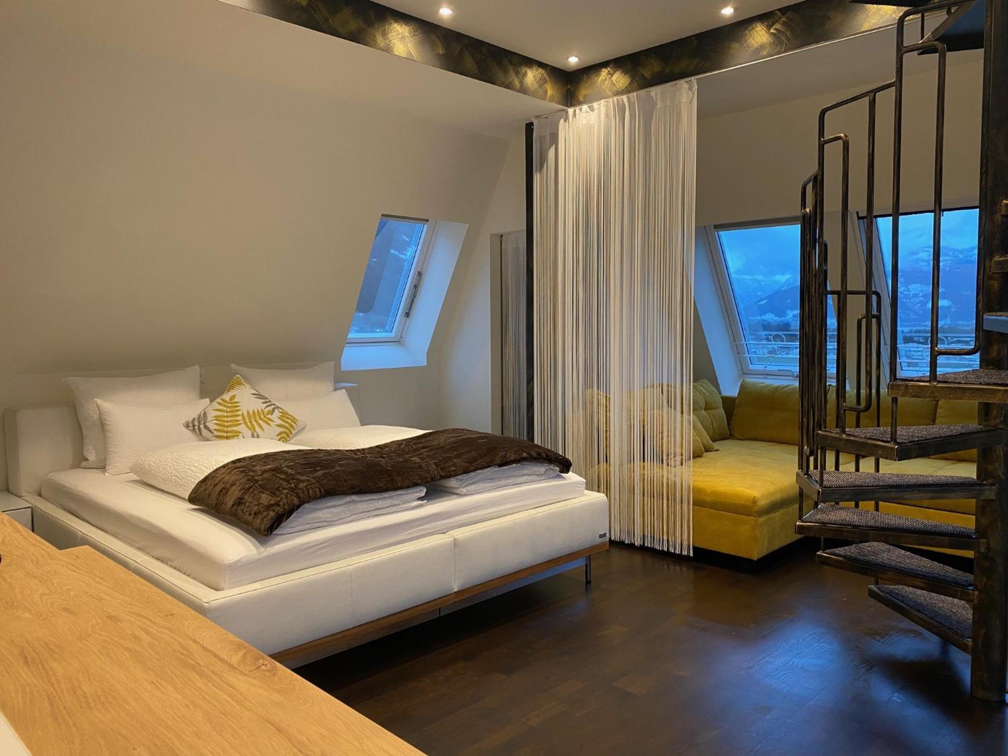 Loft Im Turm Apartment ไมส์โฮเฟิน ภายนอก รูปภาพ