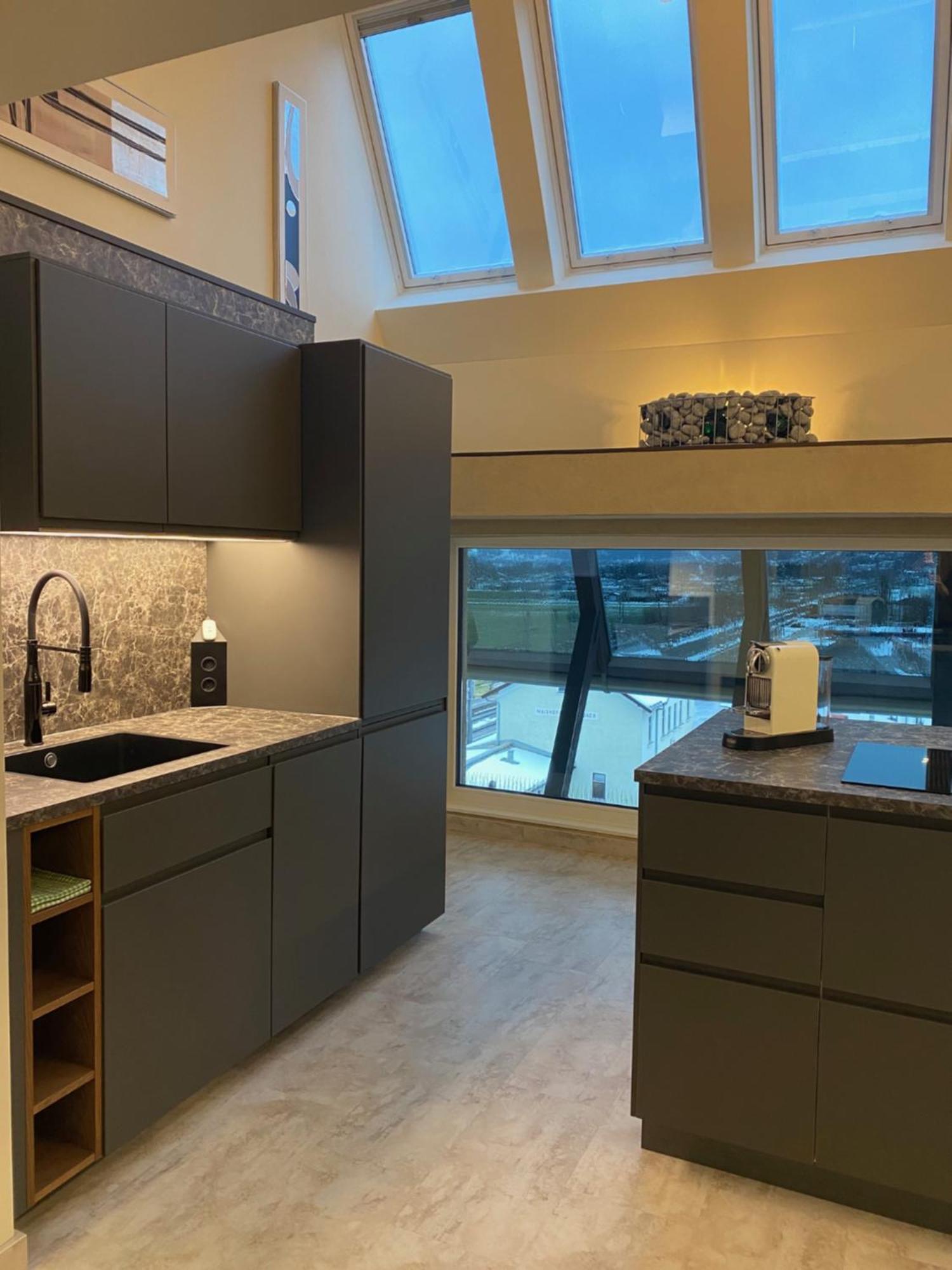 Loft Im Turm Apartment ไมส์โฮเฟิน ภายนอก รูปภาพ